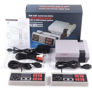 Klassische Spielkonsole mit 620 vorinstallierten Retro-Spielen und 2 Controllern