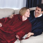Plüschiger Huggle-Hoodie mit Kapuze und Vordertasche